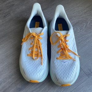 Hoka 8 Clifton/Women’s Size 9D